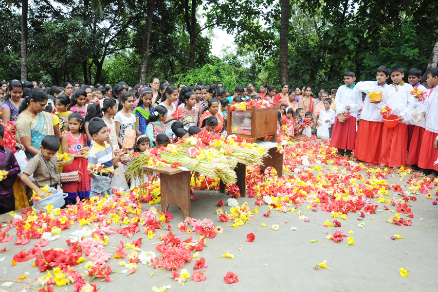 Byndoor church Monti fest27