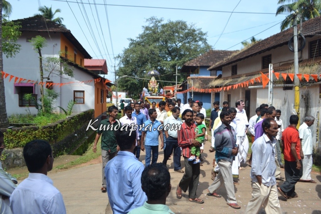 Mahakali Temple Kharvi Keri (5)