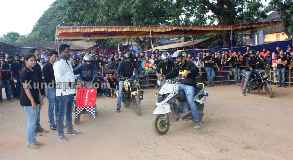 TAPMI Brandscan-2015 at Kundapur. Bike Stunt at Kundapur (11)