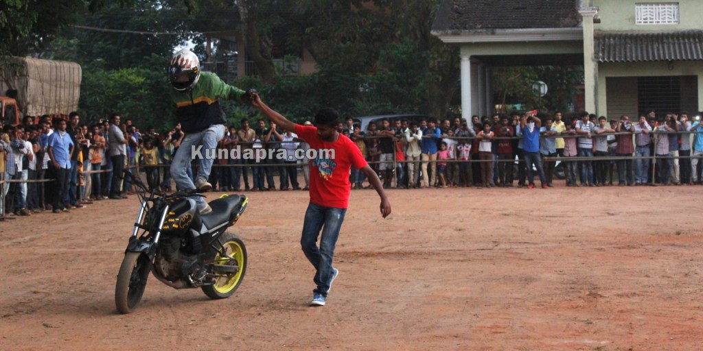 TAPMI Brandscan-2015 at Kundapur. Bike Stunt at Kundapur (31)