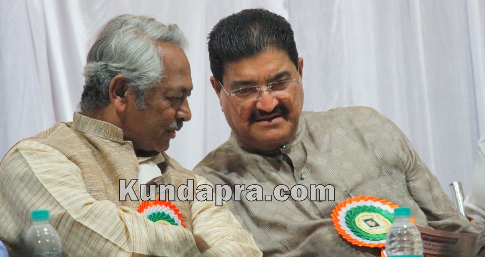 Yedthare Manjayya Shetty Memorial award honored to Padmashree Dr B.R. Shetty and Girish Kasaravalli (18)