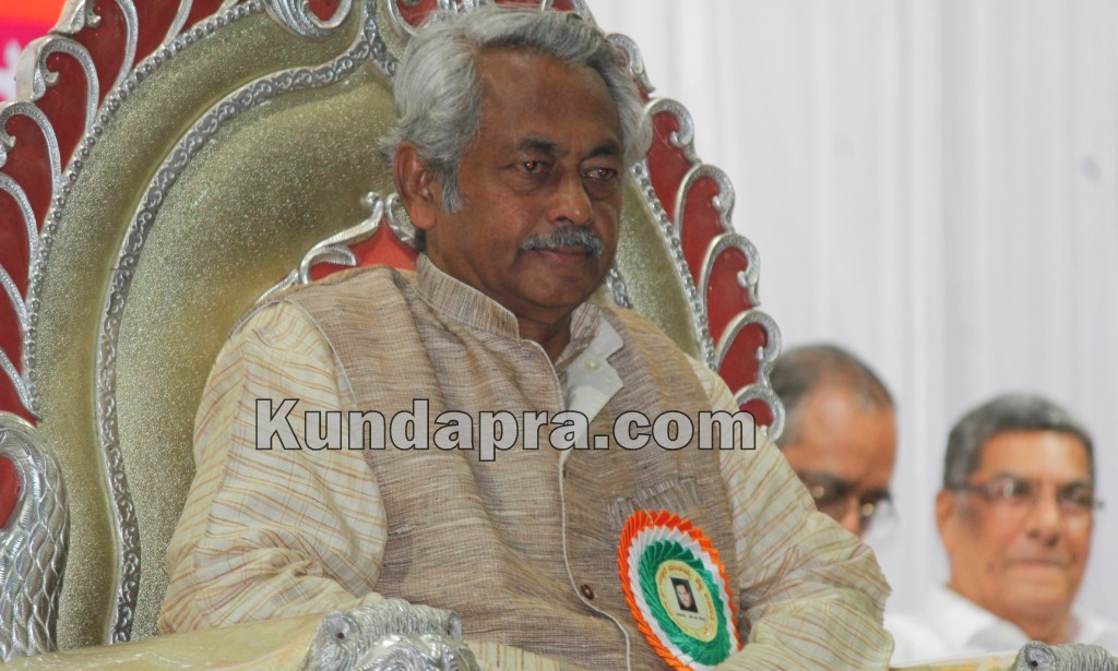 Yedthare Manjayya Shetty Memorial award honored to Padmashree Dr B.R. Shetty and Girish Kasaravalli (8)