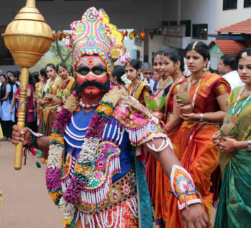 17-cultural-pocesssion7