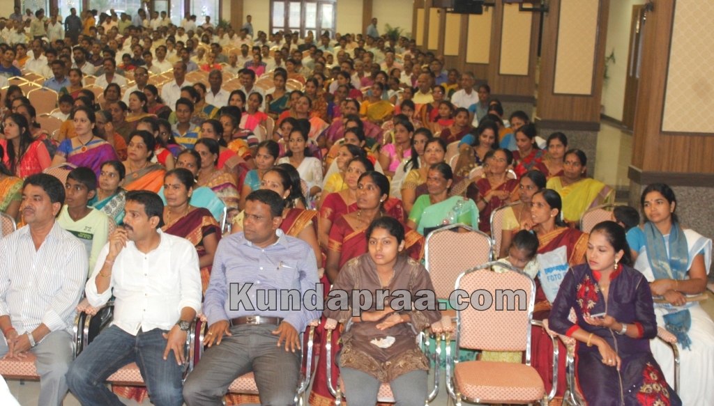 Sahana Convention centre and Sahana Orchid hotel Inaugurated at Sahana estate ankadakatte Kundapura by shree Vishwesha theertha swamiji (21)