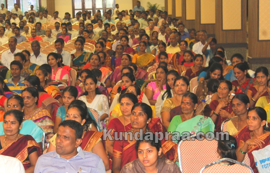 Sahana Convention centre and Sahana Orchid hotel Inaugurated at Sahana estate ankadakatte Kundapura by shree Vishwesha theertha swamiji (22)