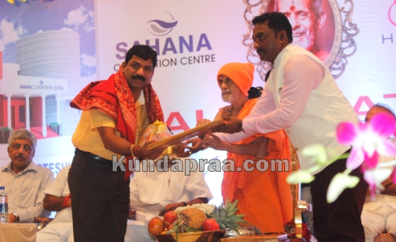 Sahana Convention centre and Sahana Orchid hotel Inaugurated at Sahana estate ankadakatte Kundapura by shree Vishwesha theertha swamiji (28)