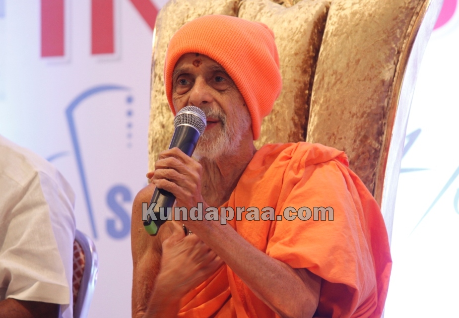 Sahana Convention centre and Sahana Orchid hotel Inaugurated at Sahana estate ankadakatte Kundapura by shree Vishwesha theertha swamiji (33)