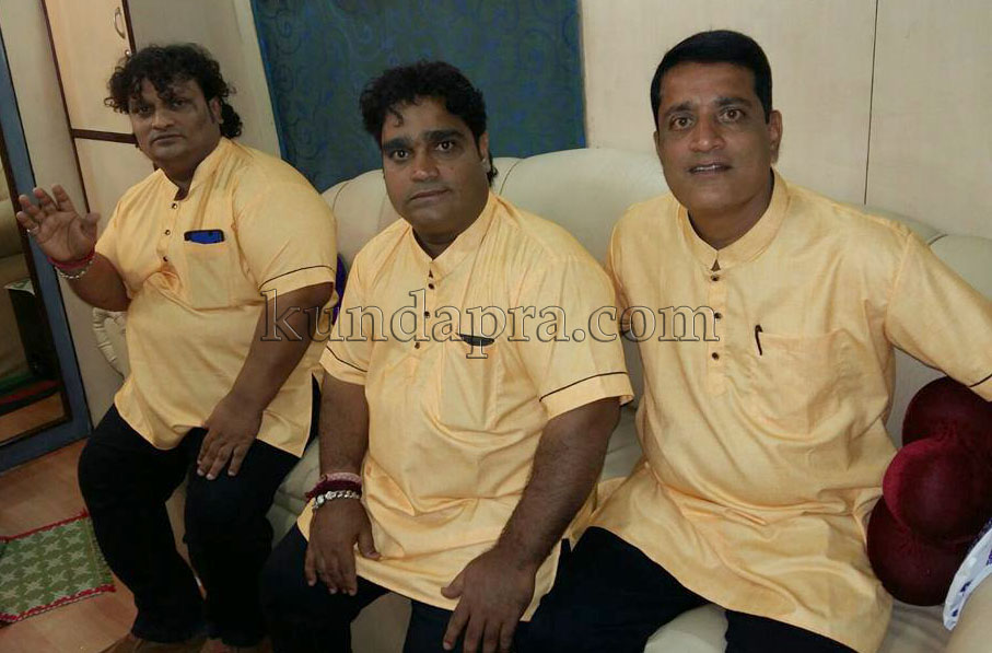 Kundapura Mooru Muttu Fame drama artist participated in Maja Takies (5)