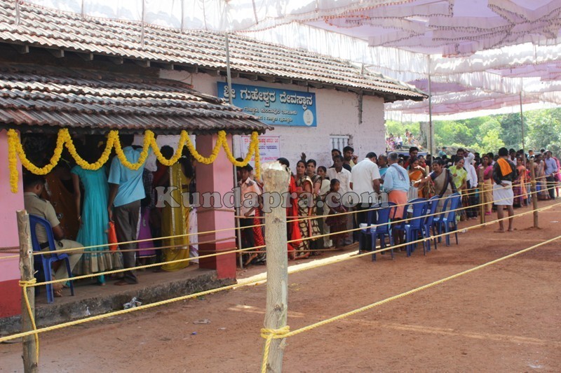 Shivarathri Special - Divotees Visited Shiva temple in Kundapura taluk (9)