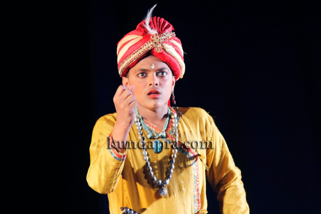Alvas sudents acted Dha Dhoom Suntaragali Play - Directed by Jeevanram Sulia, Script by Vaidehi (8)