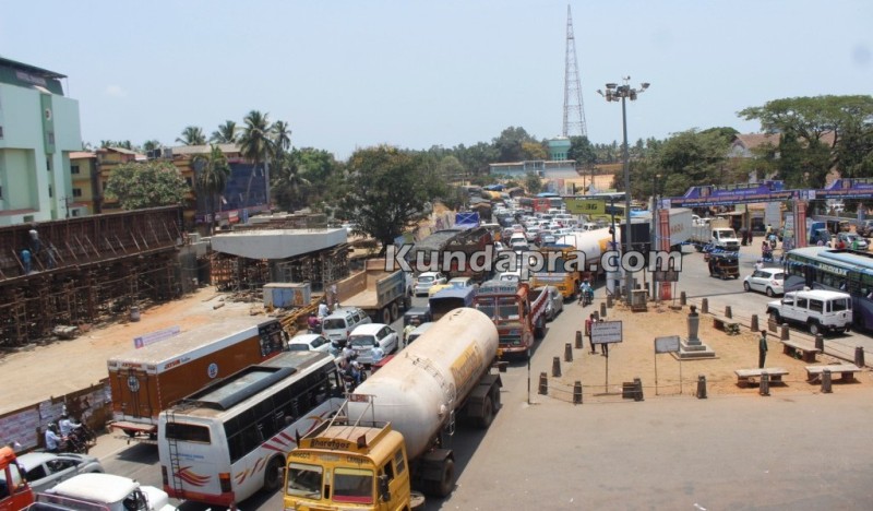 April 20, Kundapura Trafic Jam (3)