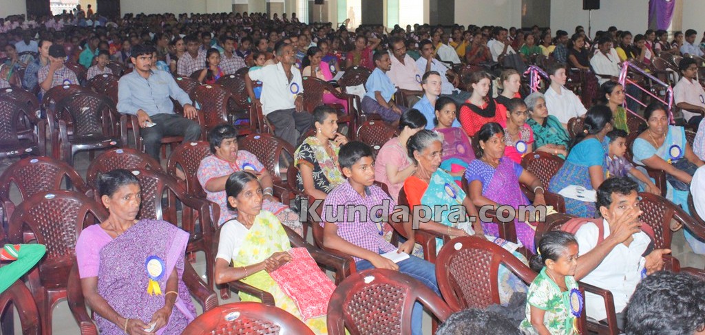 Bhandarkars college Handicapts Samavesha (2)