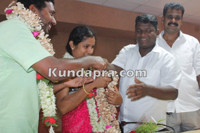 Kundapua Taluk Panchayath - Jayashree mogaveera and praveen kumar kadke elected as president and vice president (6)