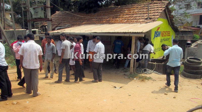 Saligrama Unknow Body found in Well (3)