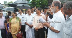 Block congress protest in Kundapura (2)