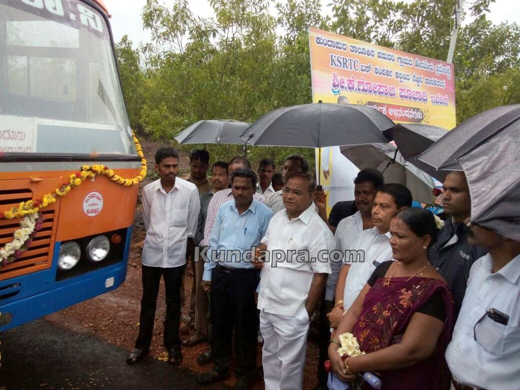 Govt bus started in Byndoor henberu (1)
