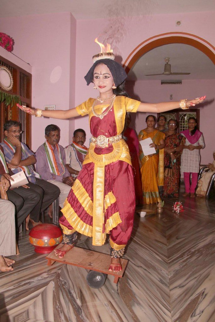 Hiriyaredege namma nadige14
