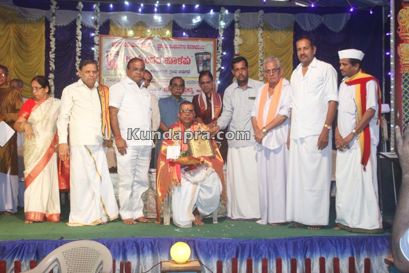 Uppundada Holapu book release and Kundashri award honor (4)
