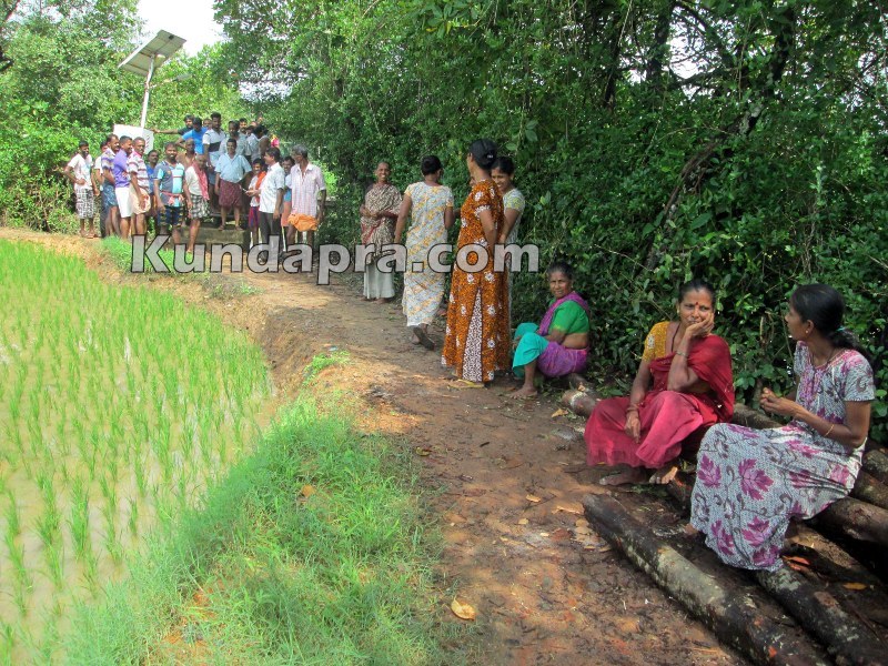 news Saligrama birdge protest3