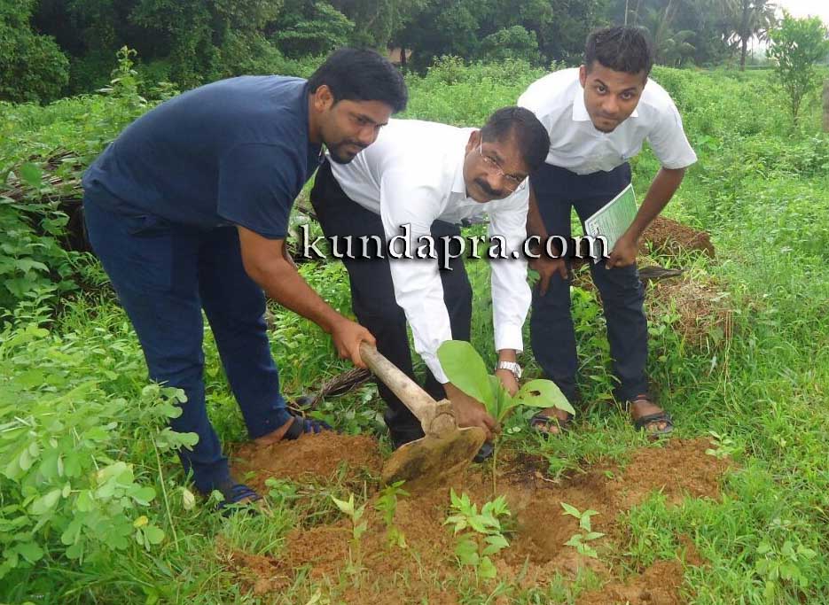 news Selfie with Green Sastana5