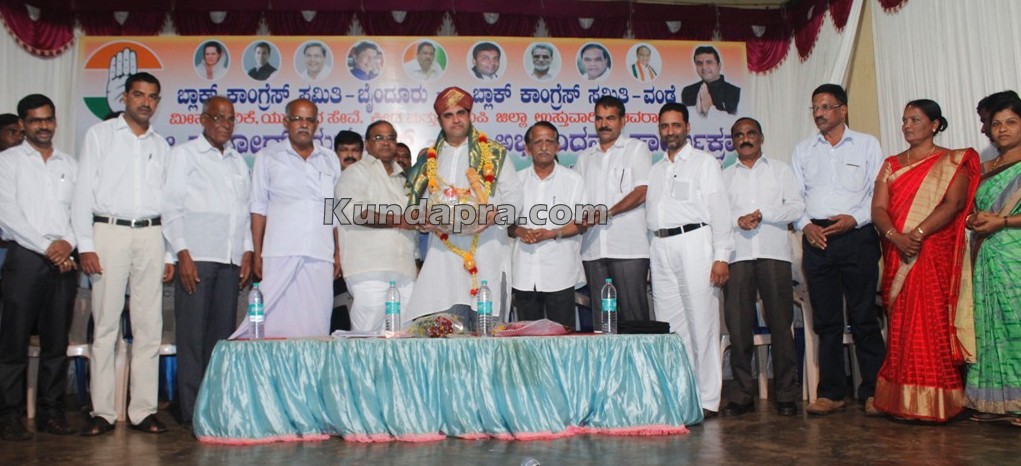 Byndoor, vandse block congress honored Minister Pramod madwaraj (1)