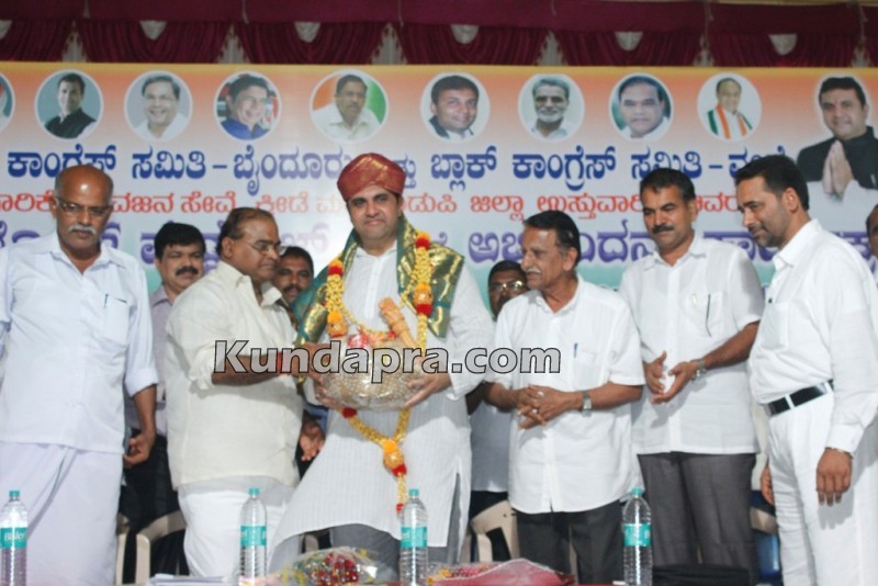 Byndoor, vandse block congress honored Minister Pramod madwaraj (10)