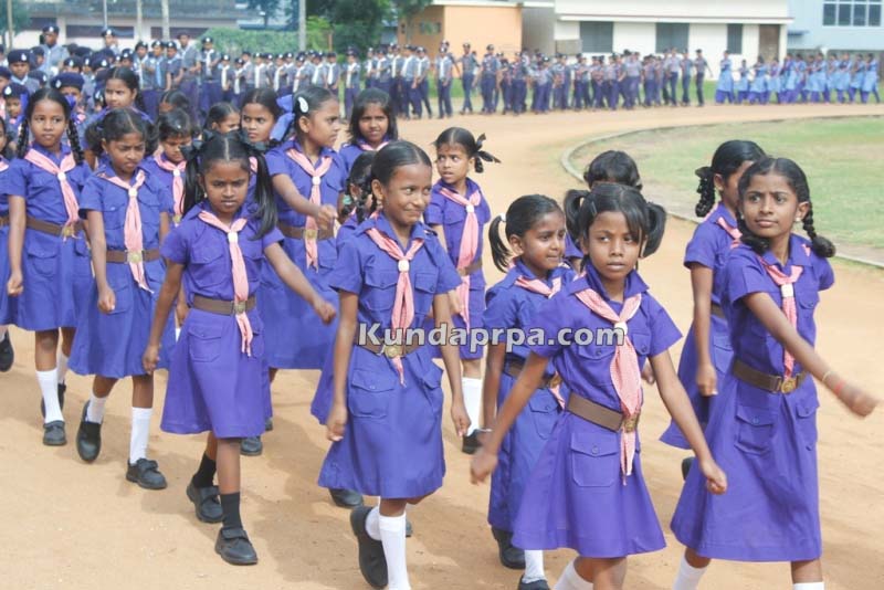 Indepencence day in Kundapur Gandhi Maidhan 2016 (17)