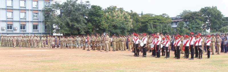 Indepencence day in Kundapur Gandhi Maidhan 2016 (19)