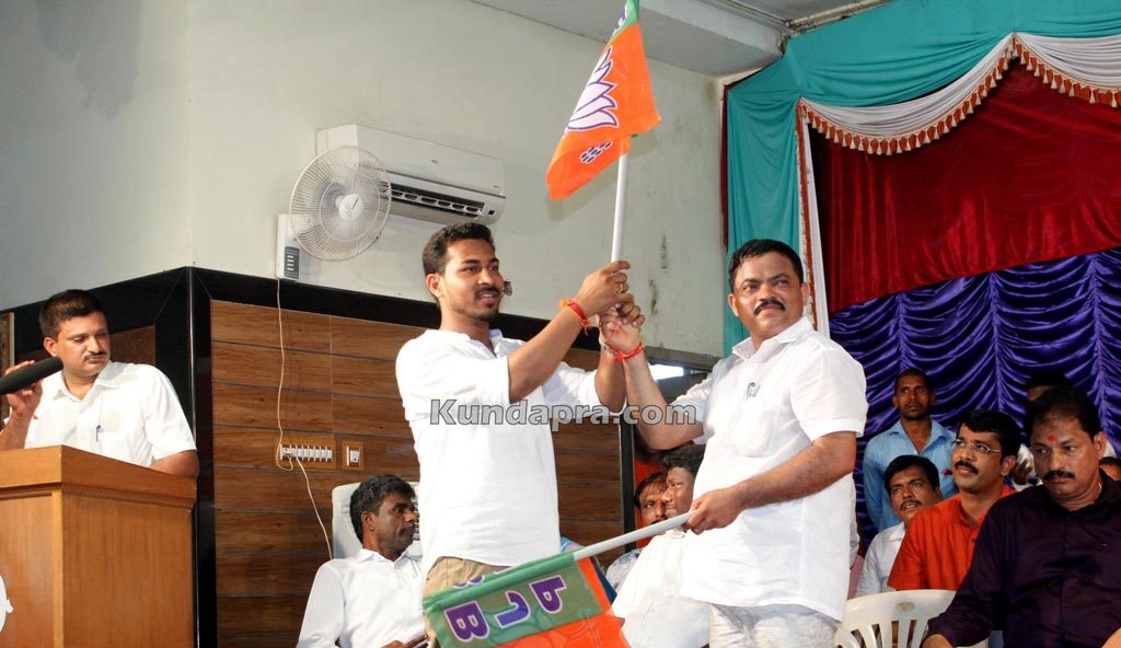 news bjp tiranga yatra Shiruru to hemmady (19)