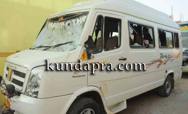 kaveri-water-contraversy-kundapura-vehile-damaged2