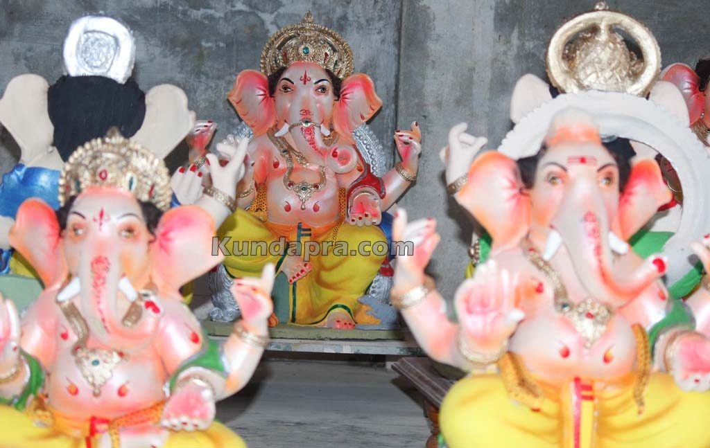 Kundapura ganesh idols makers Vasantha Gudigar made idols has demond in Hydarbad (15)