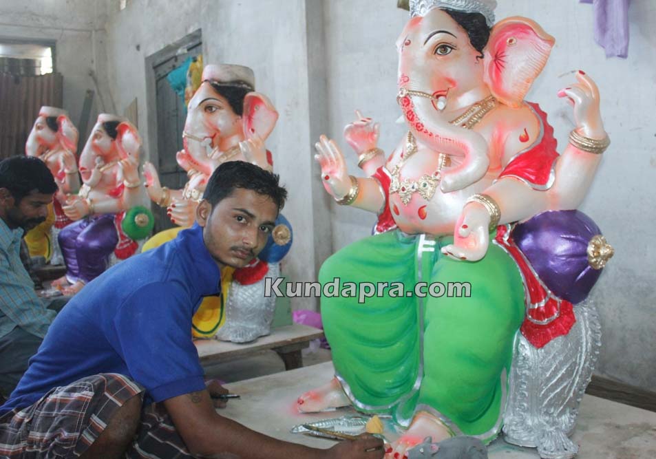 Kundapura ganesh idols makers Vasantha Gudigar made idols has demond in Hydarbad (17)