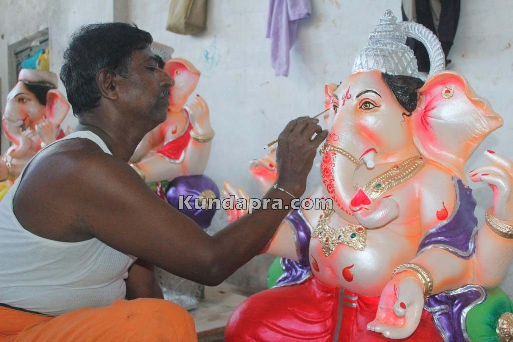 Kundapura ganesh idols makers Vasantha Gudigar made idols has demond in Hydarbad (20)