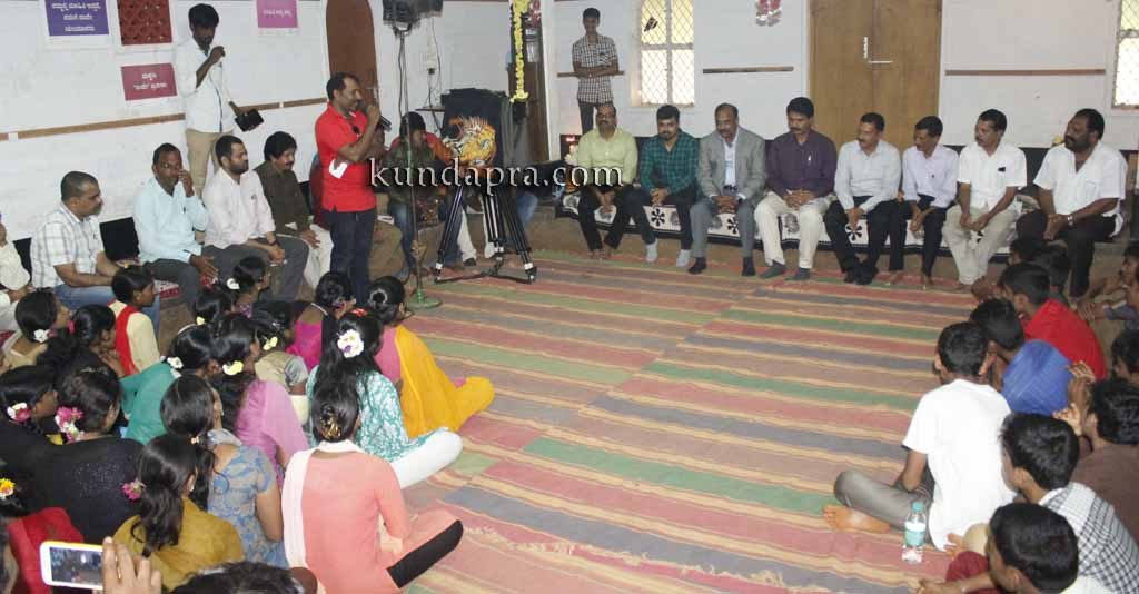 reservation-a-kannada-art-film-by-nikil-manju-and-yakub-kadhar-gulvady-gulvady-talkies-12