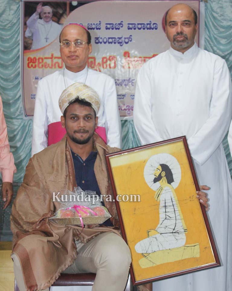 vlollyball-player-anup-dcosta-honored-in-kundapura-3