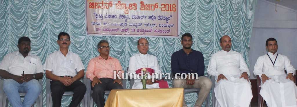 vlollyball-player-anup-dcosta-honored-in-kundapura-4