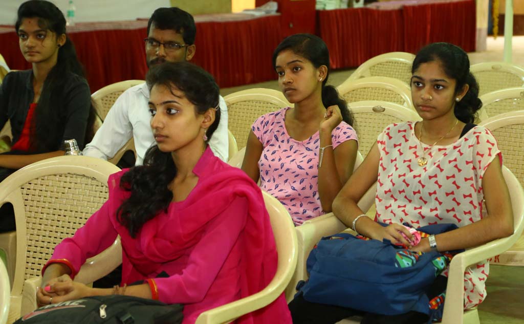 cartoon-habba-2016-cyberasura-1