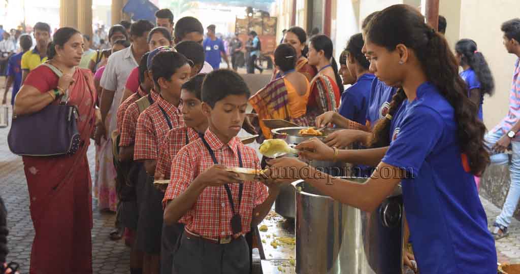 news-19-lunch2