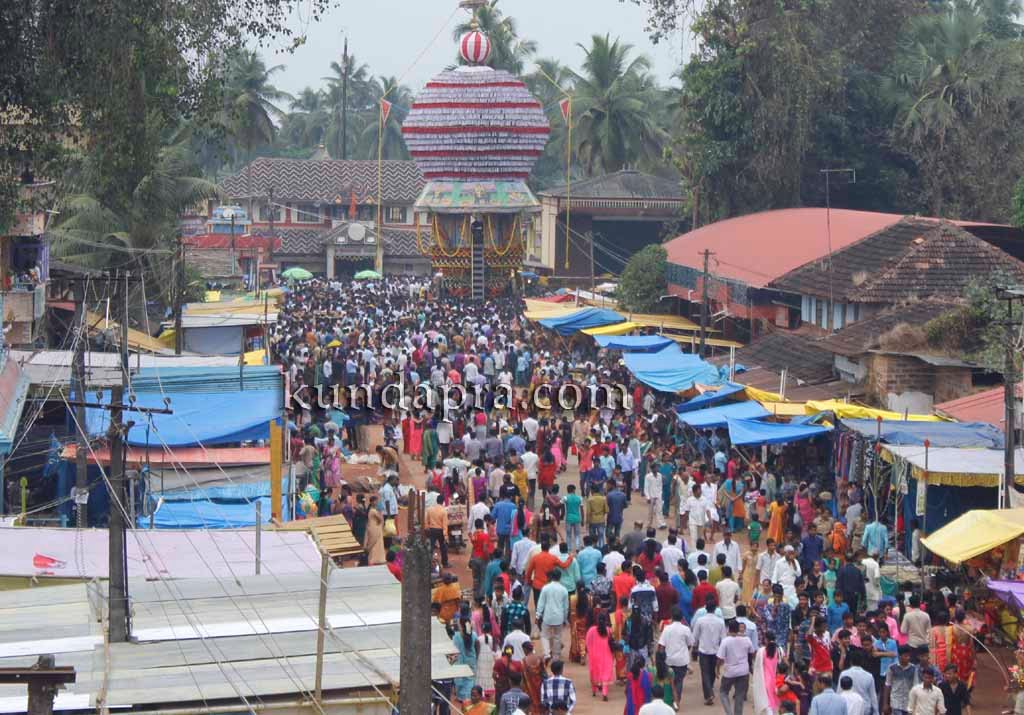 kodi-habba-2016-koteshwara-kotilingeshwara-temple-manmaha-ratotsava-1