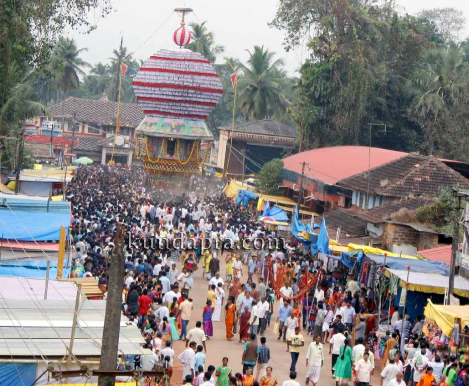 kodi-habba-2016-koteshwara-kotilingeshwara-temple-manmaha-ratotsava-3