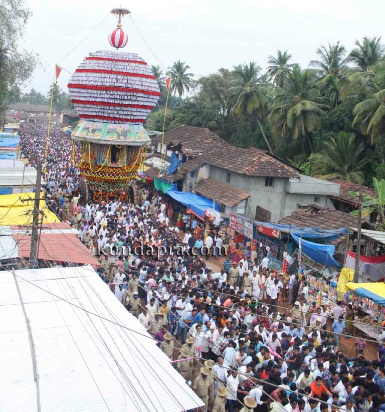 kodi-habba-2016-koteshwara-kotilingeshwara-temple-manmaha-ratotsava-6