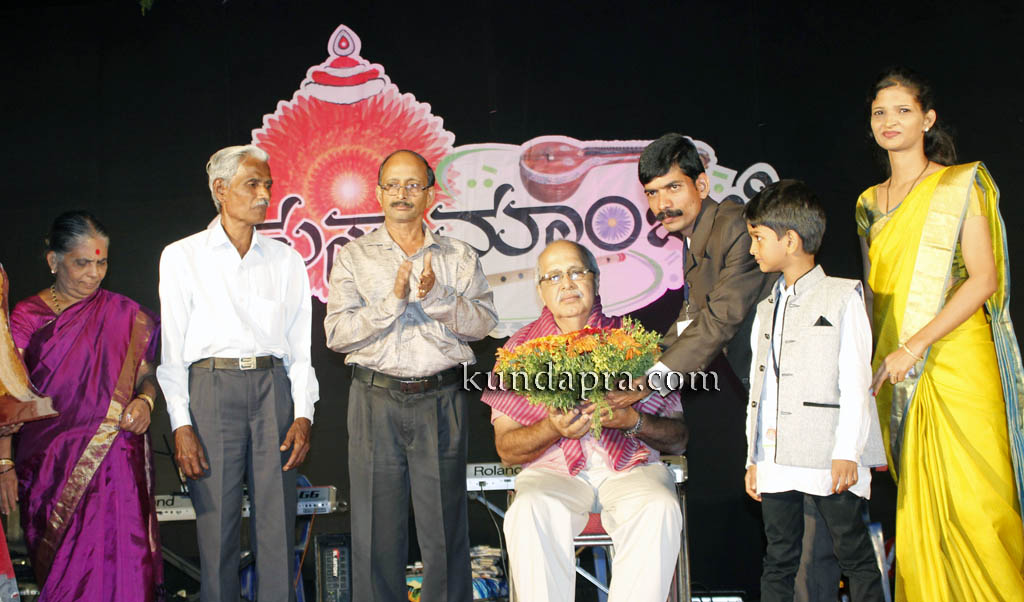 kusumanjali-2016-shri-padre-vasantha-kumar-perla-nalinkumar-shetty-nagoor-18