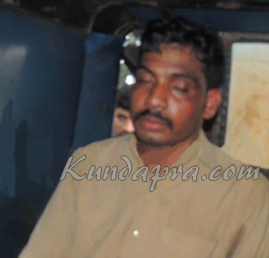 ಬಸ್ಸಿನಲ್ಲಿ ಹುಡುಗಿಗೆ ಕಿಸ್ ಕೊಟ್ಟ ಕಂಡಕ್ಟರ್!