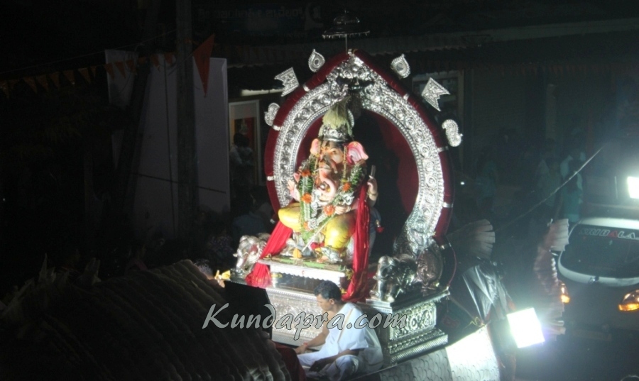 ಖಾರ್ವಿಕೇರಿ ಗಣೇಶೋತ್ಸವ ವರ್ಣರಂಜಿತ ಮೆರವಣಿಗೆಯೊಂದಿಗೆ ಸಂಪನ್ನ