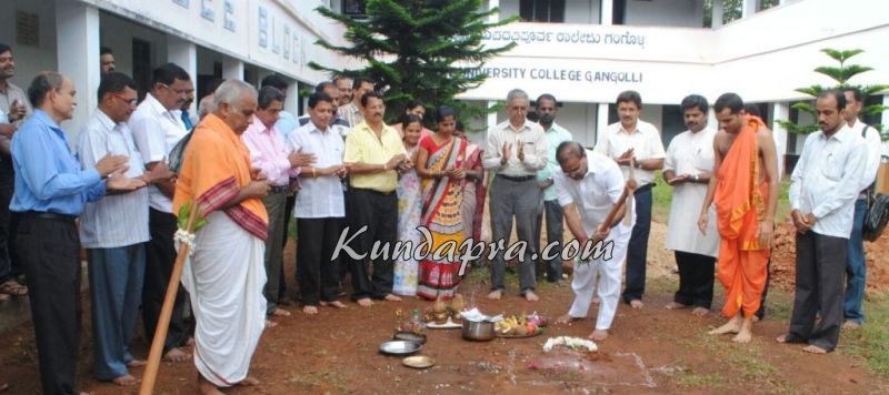 ಇಂಟರ್ಲಾಕ್ ಕಾಮಗಾರಿಗೆ ಗುದ್ದಲಿಪೂಜೆ