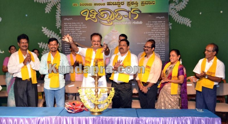 ಹಾವುಗಳು ನಿರುಪದ್ರವಿಗಳು ಮತ್ತು ಸ್ನೇಹ ಜೀವಿಗಳು