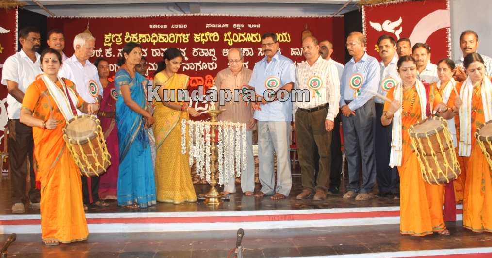 ಜಿಲ್ಲಾ ಪ್ರತಿಭಾ ಕಾರಂಜಿ: ಶಿಕ್ಷಣದೊಂದಿಗೆ ಶಿಕ್ಷಣೇತರ ಚಟುವಟಿಕೆಗೂ ಆದ್ಯತೆ ನೀಡಿ- ಸವಿತಾ ಕೋಟ್ಯಾನ್