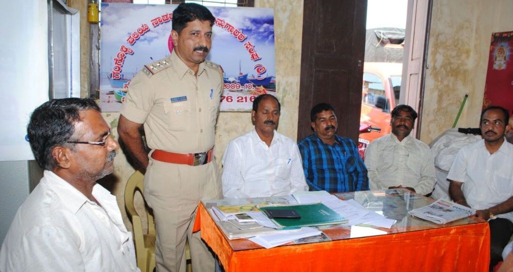 ಮೀನುಗಾರಿಕೆಗೆ ತೆರಳುವ ಮೊದಲು ಜಾಗೃತರಾಗಿರುವುದು ಅಗತ್ಯ: ಇನ್ಸ್ಪೆಕ್ಟರ್ ವೆಂಕಟೇಶ ನಡಹಳ್ಳಿ