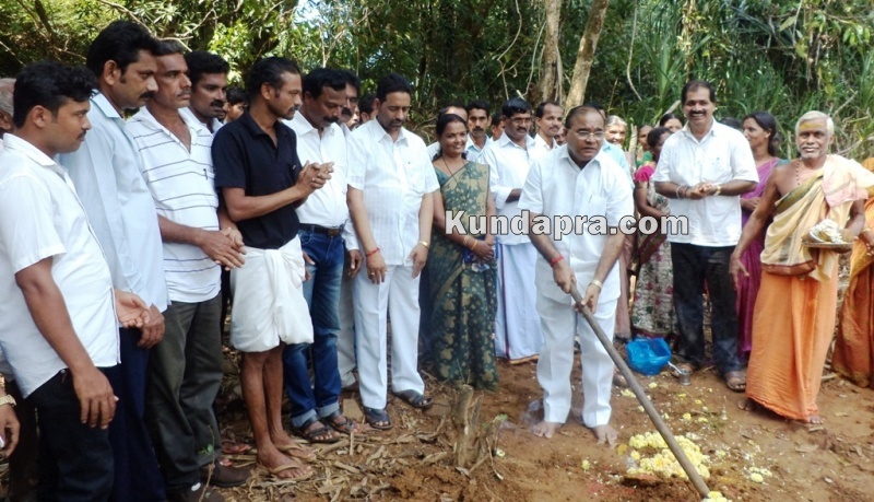 ಬೈಂದೂರು ಶಾಸಕರಿಂದ ಕಿಂಡಿ ಅಣೆಕಟ್ಟು ಗುದ್ದಲಿಪೂಜೆ