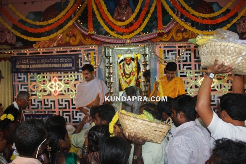 ಮಾರಣಕಟ್ಟೆ: ಸಂಭ್ರಮದ ವಾರ್ಷಿಕ ಜಾತ್ರೆಗೆ ಸಹಸ್ರ ಜನ